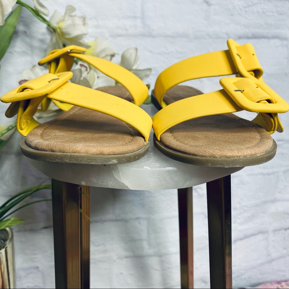 Yellow Sandals - Picture 6 of 9